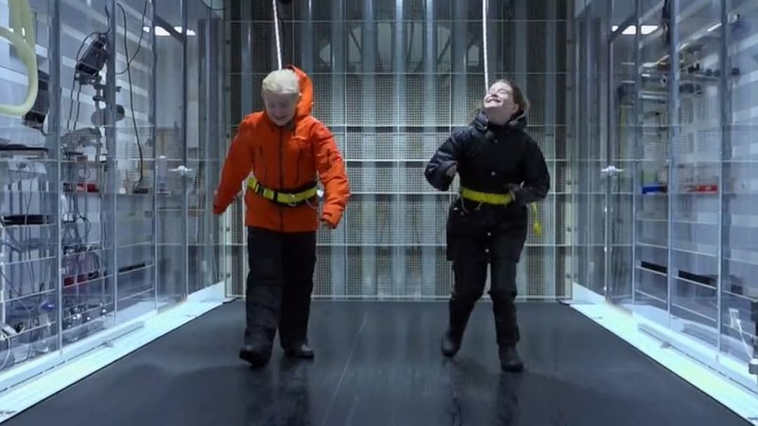 Vilma och Ludvig besöker Sports Tech