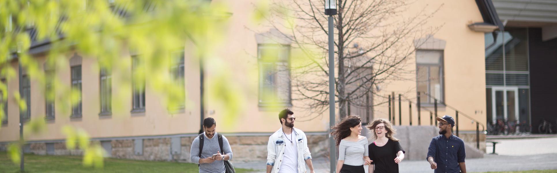 Studenter, Östersund, utomhus