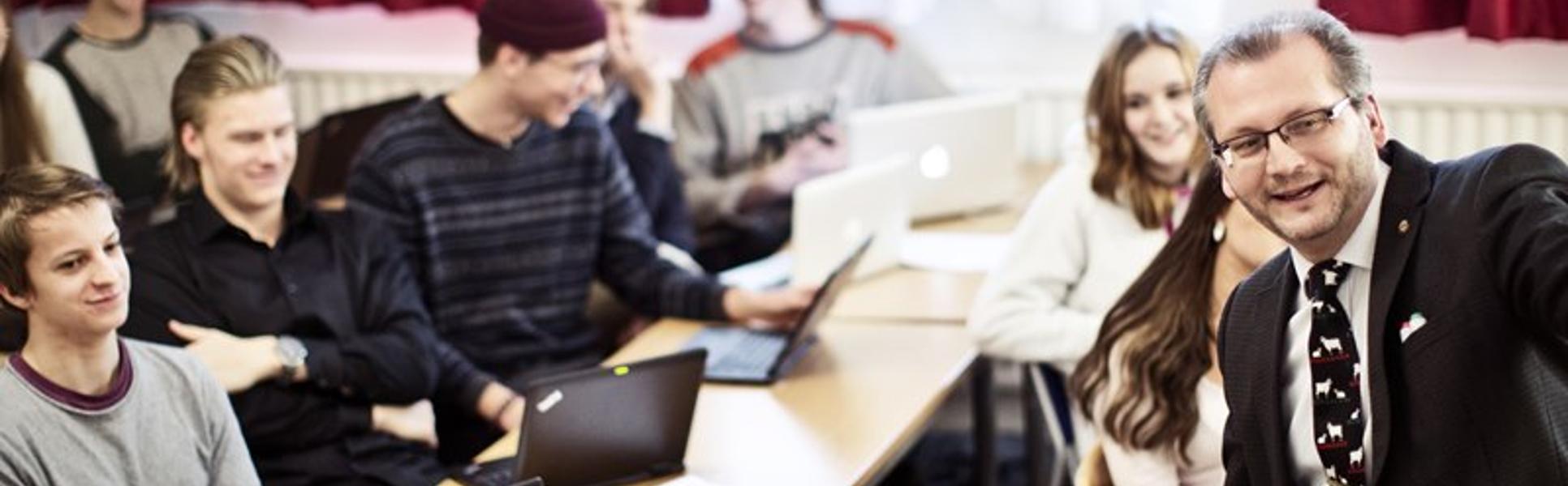 Lärarutbildning - Ämneslärare med inriktning mot arbete i gymnasieskolan