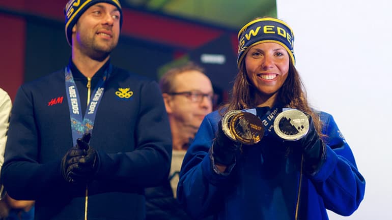 Charlotte Kalla hyllas efter OS i Sotji 2014.