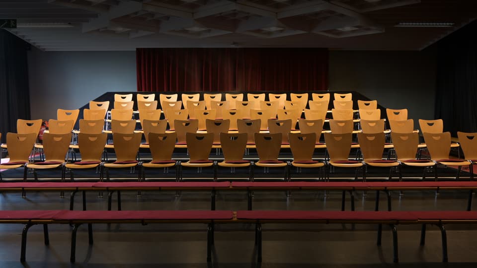 Teatersalong utan publik