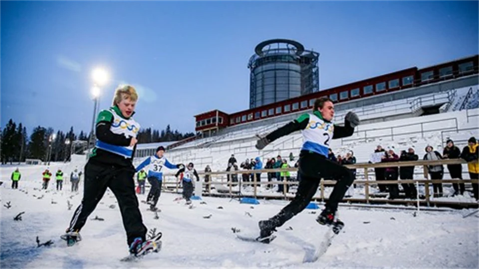 Competition picture from snowshoe running.