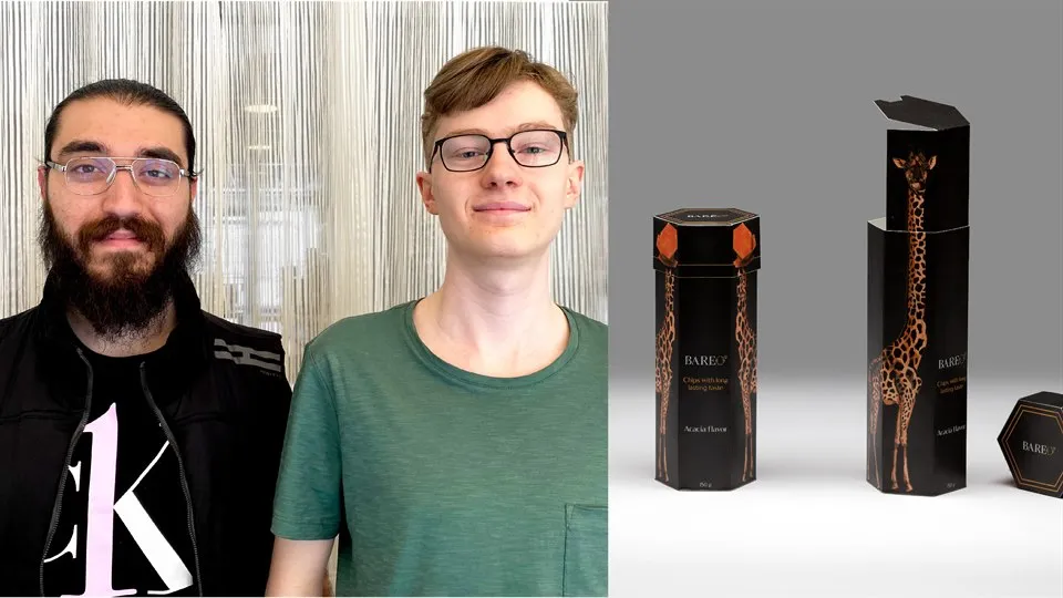 Två män och en förpackning