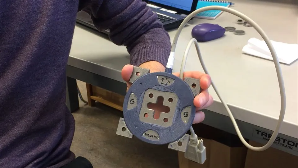 Simon Mikats Lastcell