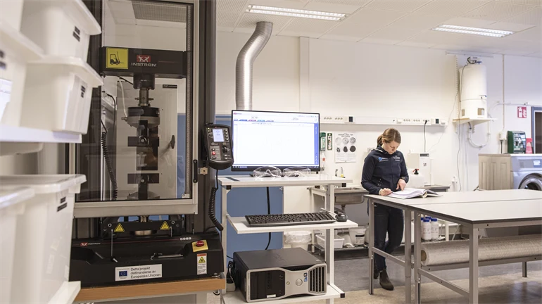 Overview of the materials lab at Sports Tech Research Centre