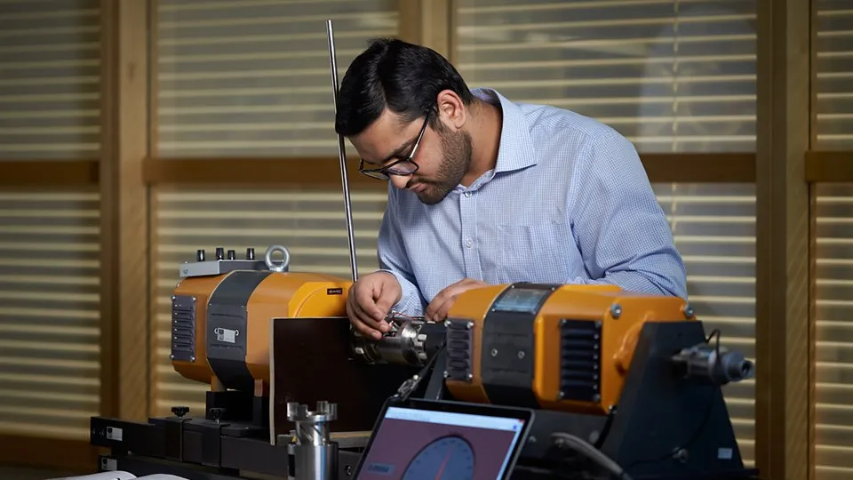 Varvtalsmätare Nazar ul islam STC