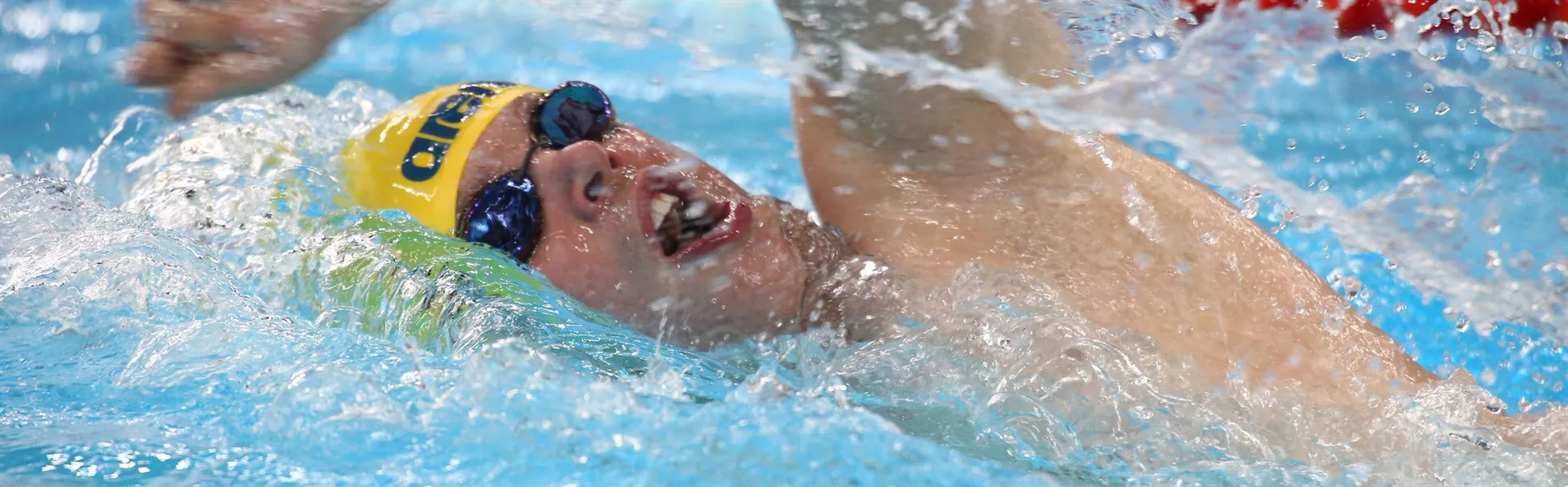 Sebastian Karlsson har slagit tre personliga rekord under tävlingarna i Abu Dhabi.