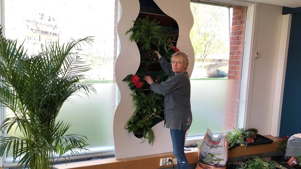 Lena Lorentzen inreder DEVA-rummet