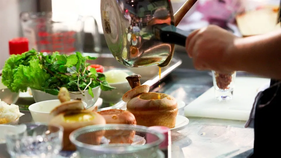 Chef who prepairs food