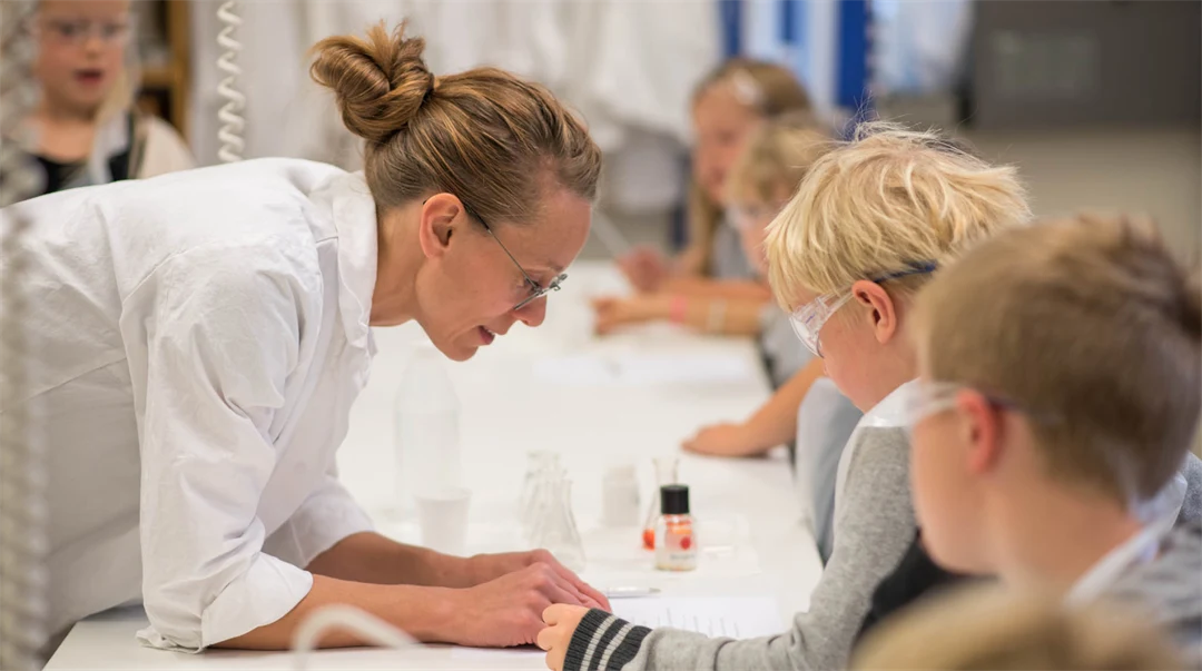 Forskarfredag barn kemi Ida Svanedal