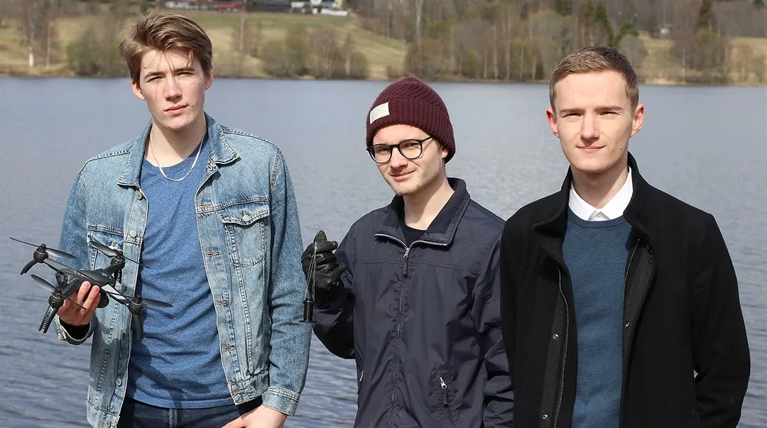 Gymnasieelever utför gymnasiearbete inom MiLo-projektet. 