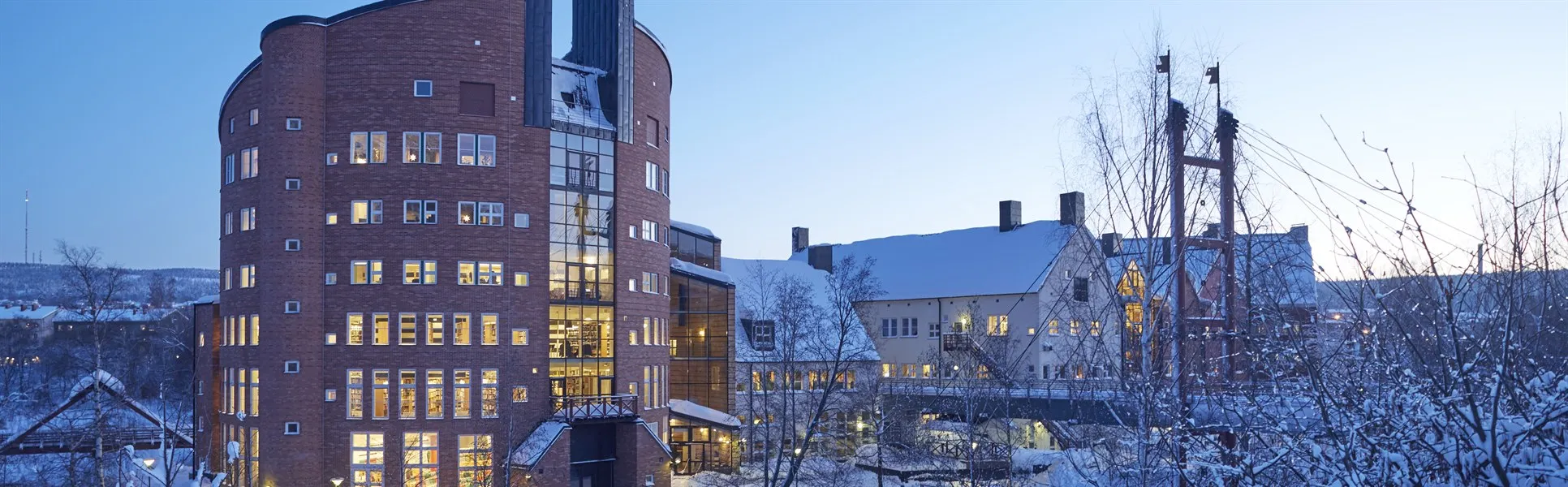 Exteriör Campus Sundsvall, vinterbild