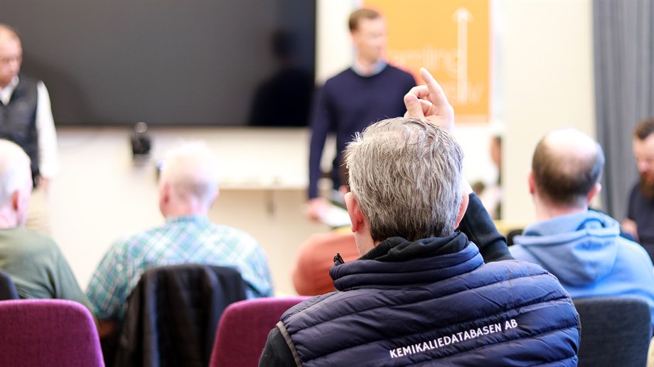 There were many questions during the seminar's panel discussion.