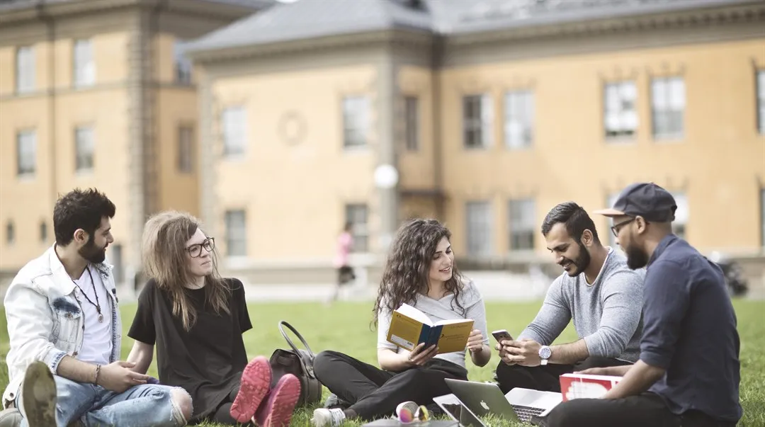Studenter, utomhus, Östersund