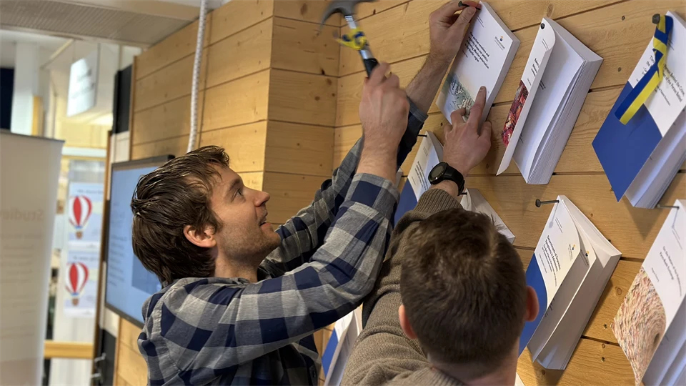 Alexander Ryan spikar sin avhandling