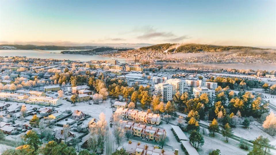 Vintrig vy över Östersund