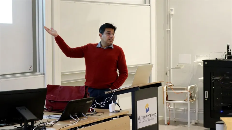 Guest Lecture by Faisal Qureshi