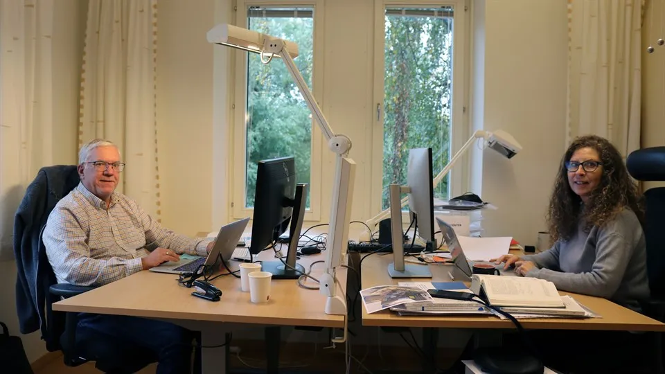 Angeles Blanco Carlos Negro