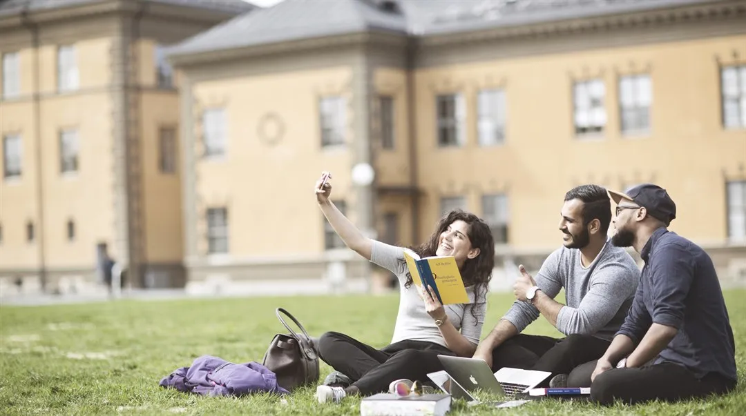 Studenter, utomhus, Östersund