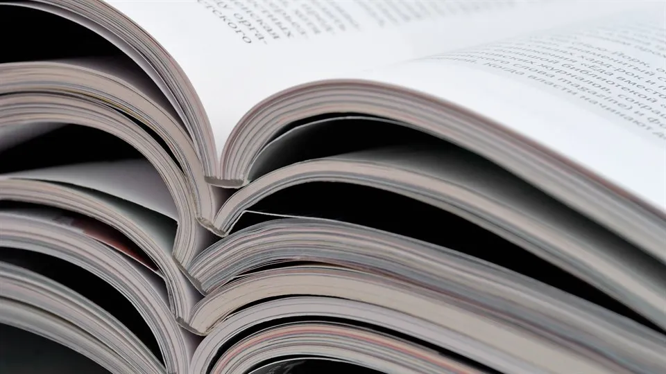 Magasin,  Publicering