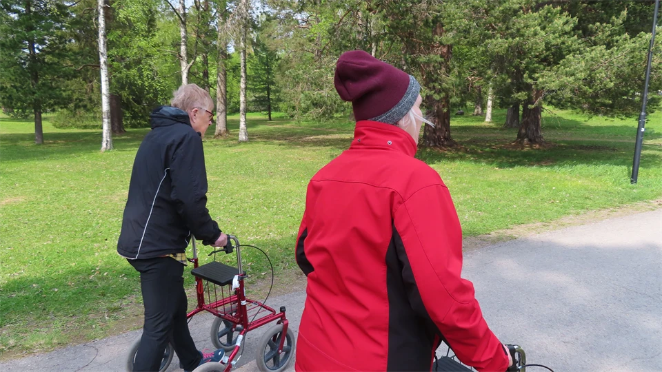 Promenad med rullator