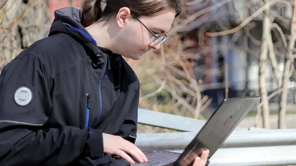 Rasmus Holm exjobbs student om 5G mätning