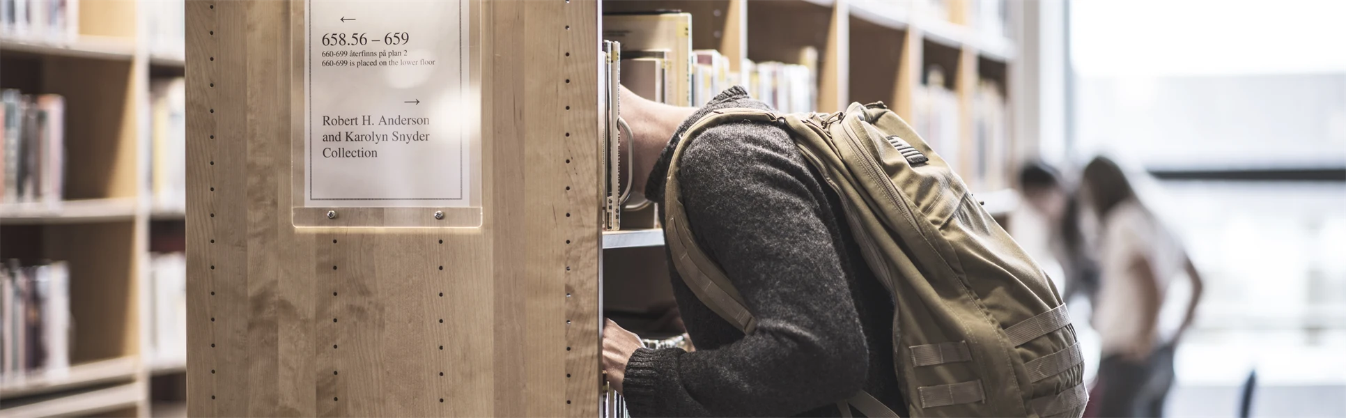 Biblioteket Campus Östersund bokhylla