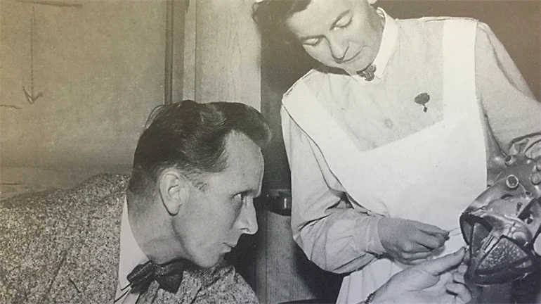 första sjuksköterskan